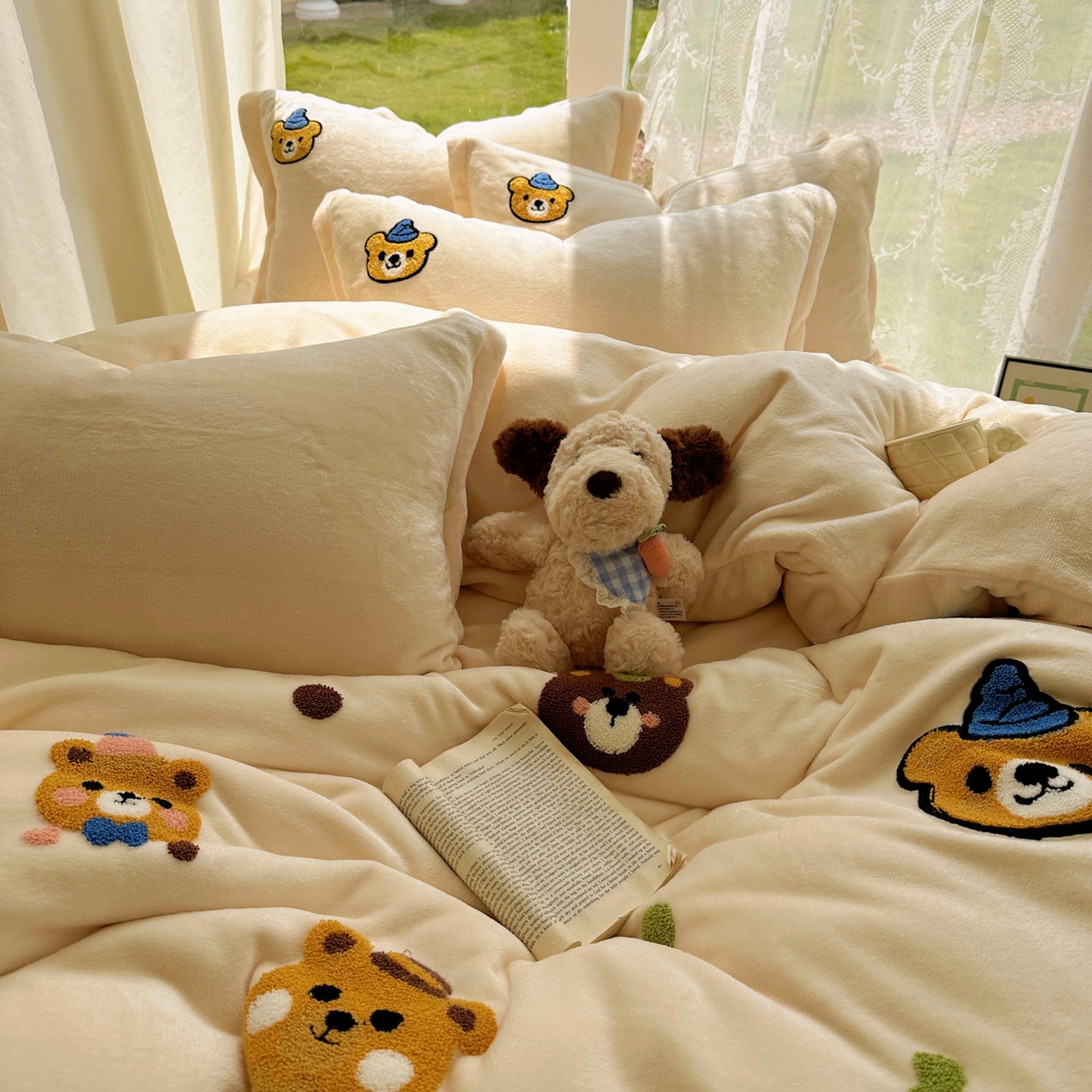 91家纺网 家纺一手货源 找家纺 梵克保罗 2025新款A类牛奶绒毛巾绣四件套（包含买家秀） 趣味熊-奶白