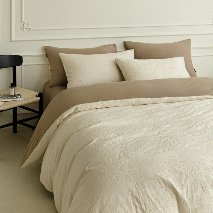 91家纺网 家纺一手货源 找家纺 宜代光年 2025新款厚织全棉大提花系列四件套 暗香疏影-奶白