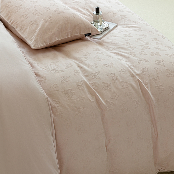 91家纺网 家纺一手货源 找家纺 宜代光年 2025新款厚织全棉大提花系列四件套 蝶梦悠悠-浅粉