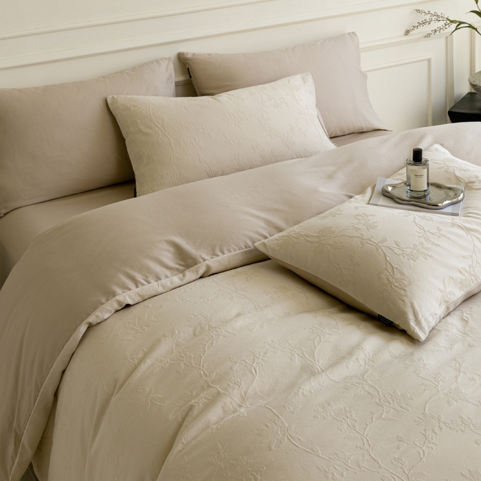 91家纺网 家纺一手货源 找家纺 宜代光年 2025新款厚织全棉大提花系列四件套 花影-奶白