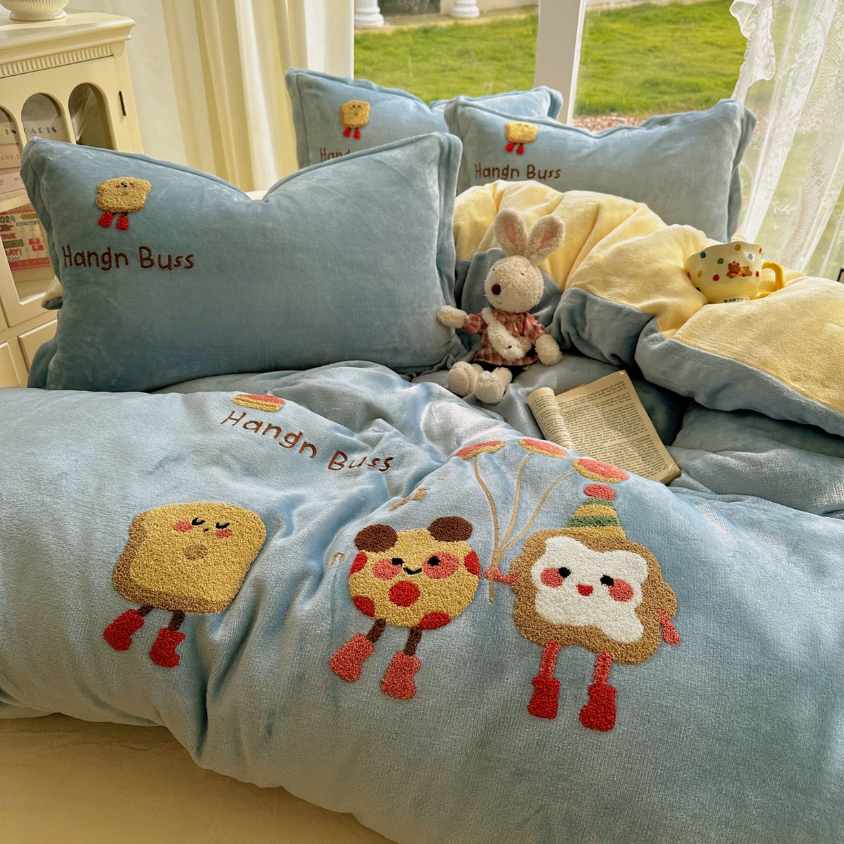 91家纺网 家纺一手货源 找家纺 梵克保罗 2025新款A类牛奶绒毛巾绣四件套（包含买家秀） 甜心奶酪蓝+黄