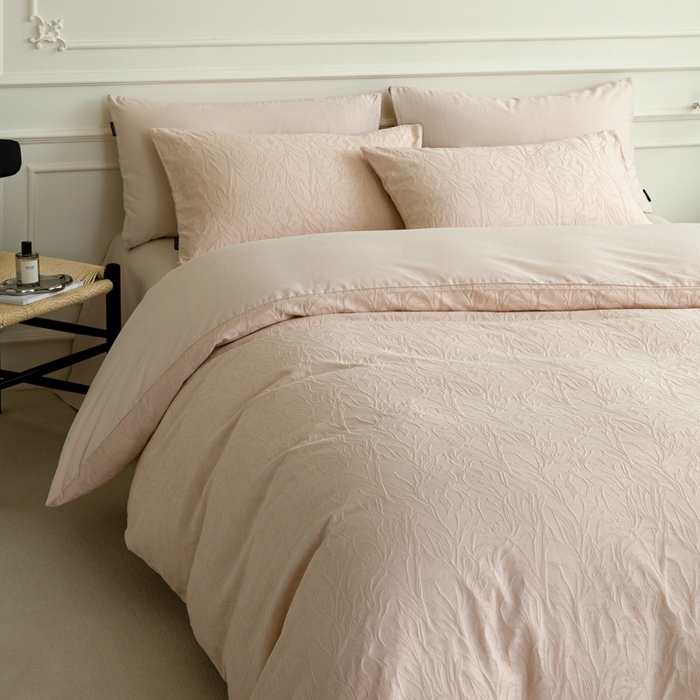 91家纺网 家纺一手货源 找家纺 宜代光年 2025新款厚织全棉大提花系列四件套 蜜语