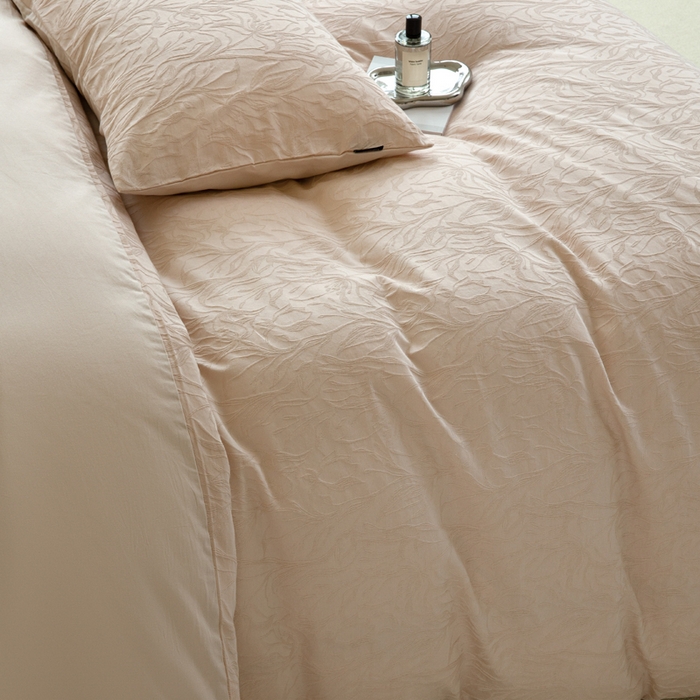 91家纺网 家纺一手货源 找家纺 宜代光年 2025新款厚织全棉大提花系列四件套 蜜语