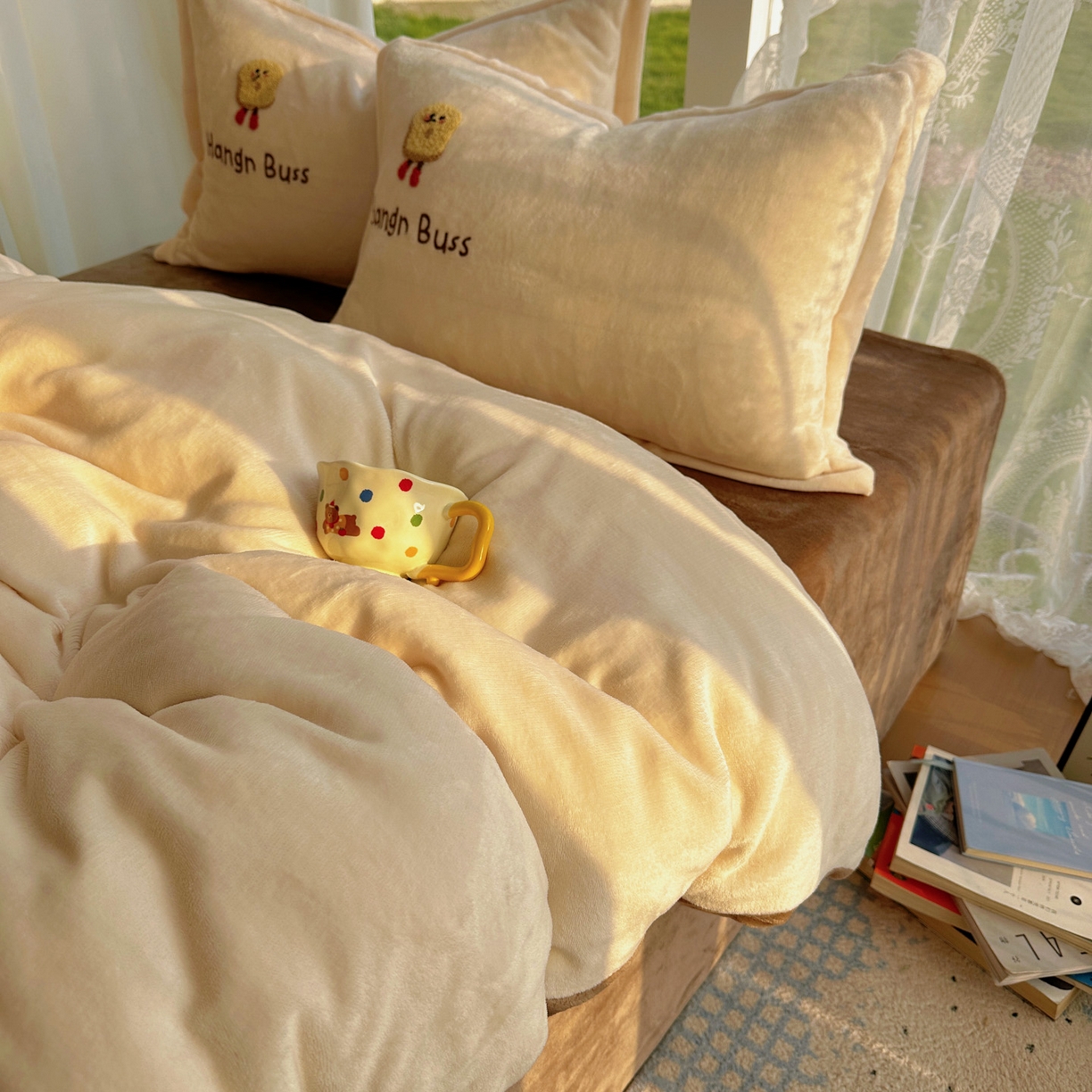 91家纺网 家纺一手货源 找家纺 梵克保罗 2025新款A类牛奶绒毛巾绣四件套（包含买家秀） 甜心奶酪奶白+咖