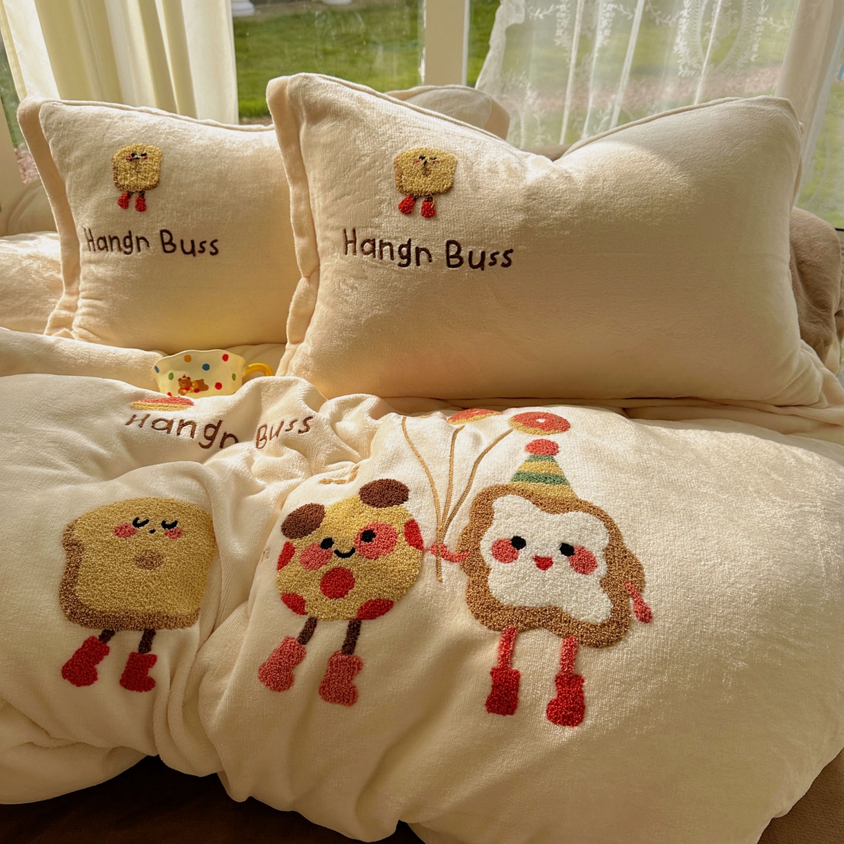 91家纺网 家纺一手货源 找家纺 梵克保罗 2025新款A类牛奶绒毛巾绣四件套（包含买家秀） 甜心奶酪奶白+咖