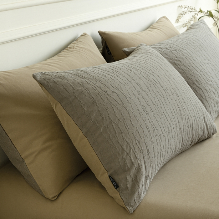 91家纺网 家纺一手货源 找家纺 宜代光年 2025新款厚织全棉大提花系列四件套 雨迢迢-深咖