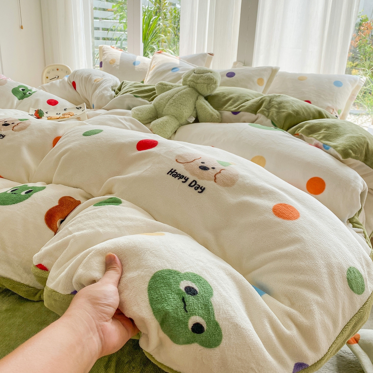 91家纺网 家纺一手货源 找家纺 （总）梵克保罗 2025新款A类高克重牛奶绒印花四件套（包含买家秀）