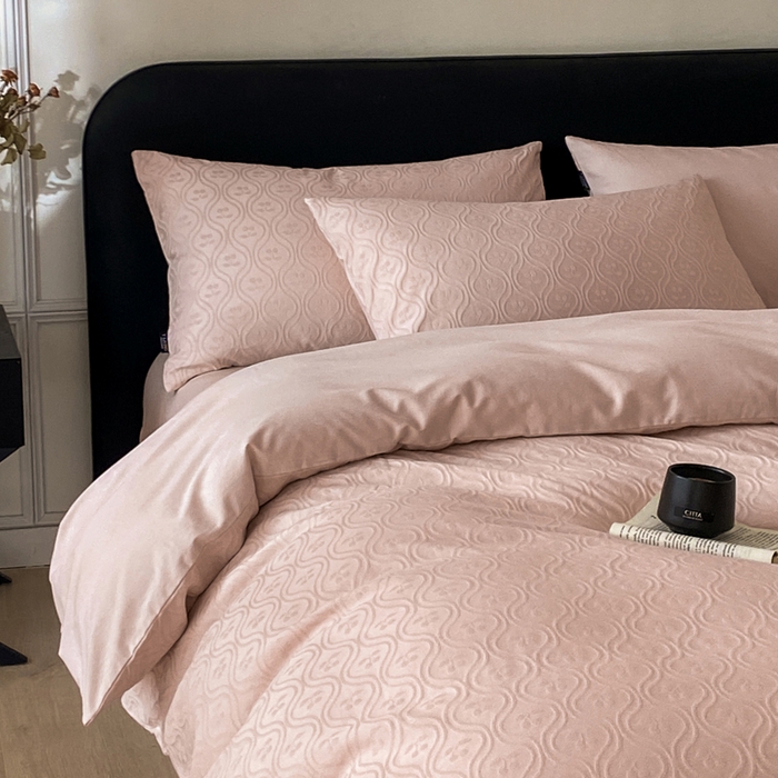 91家纺网 家纺一手货源 找家纺 宜代光年 2025新款厚织全棉大提花系列四件套 复古樱桃-浅粉