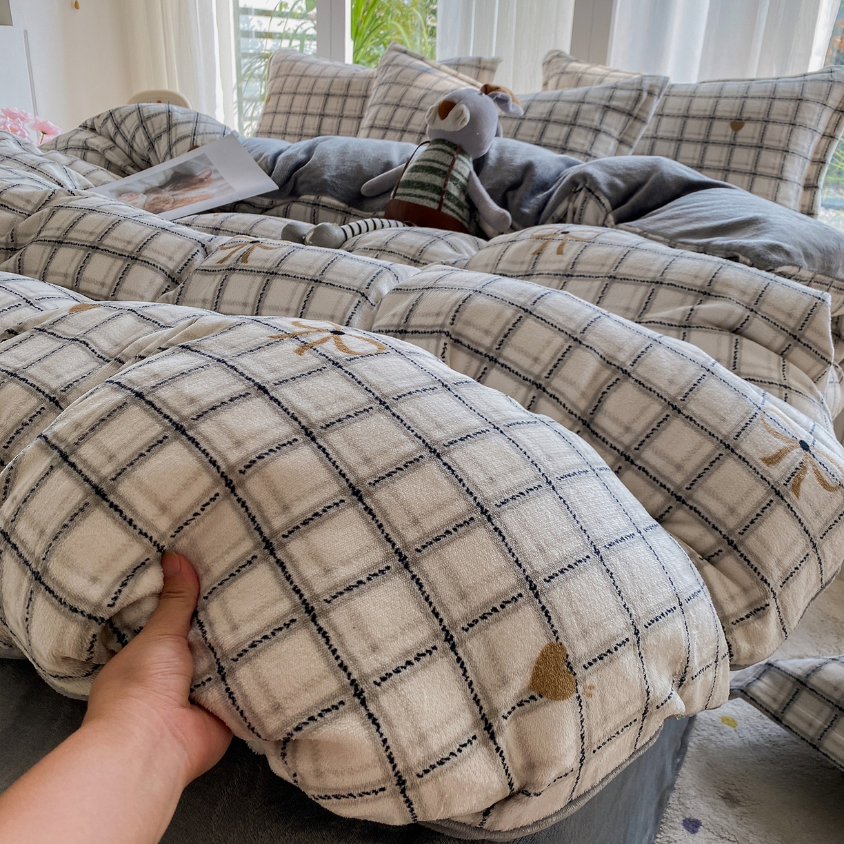 91家纺网 家纺一手货源 找家纺 （总）梵克保罗 2025新款A类高克重牛奶绒印花四件套（包含买家秀）