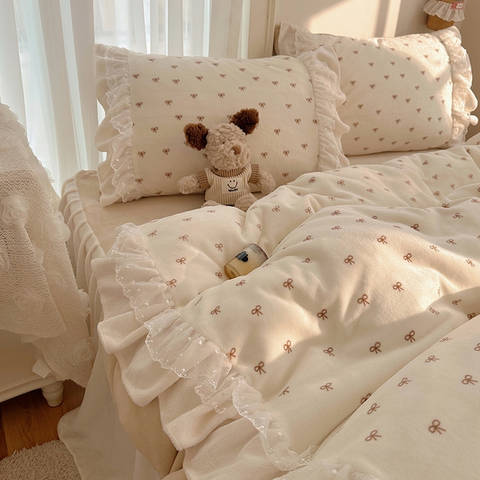 91家纺网 家纺一手货源 找家纺 （总）山茶家纺 2025新款韩系A类牛奶绒花边印花四件套梦境