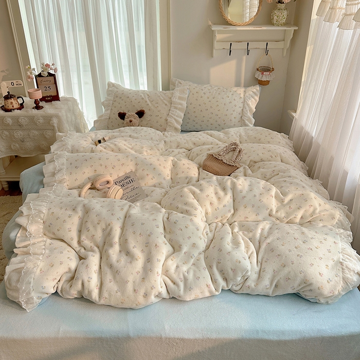 91家纺网 家纺一手货源 找家纺 （总）山茶家纺 2025新款韩系A类牛奶绒花边印花四件套梦境