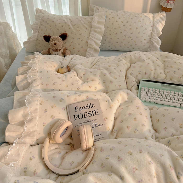 91家纺网 家纺一手货源 找家纺 （总）山茶家纺 2025新款韩系A类牛奶绒花边印花四件套梦境