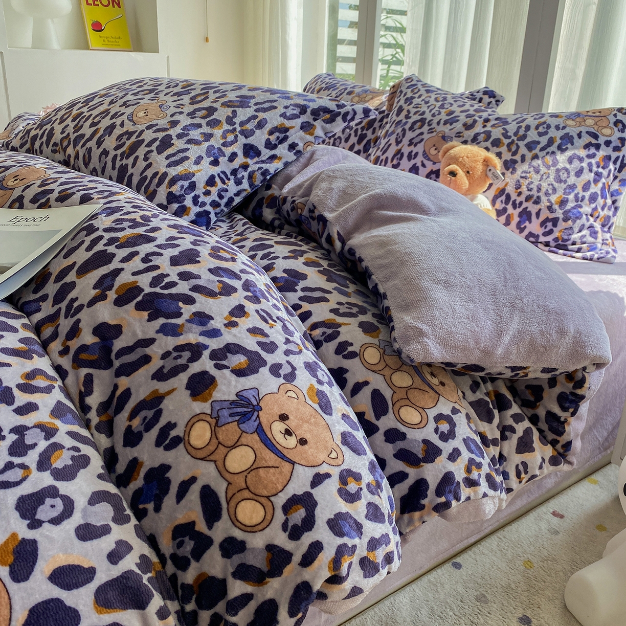 91家纺网 家纺一手货源 找家纺 梵克保罗 2025新款A类高克重牛奶绒印花四件套（包含买家秀） 豹纹小熊