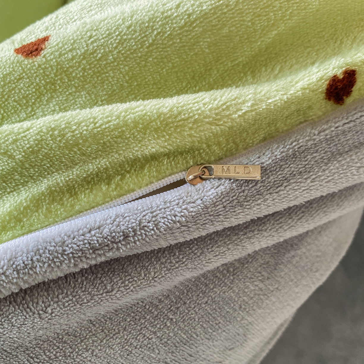 91家纺网 家纺一手货源 找家纺 梵克保罗 2025新款A类高克重牛奶绒印花四件套（包含买家秀） 安妮兔草绿