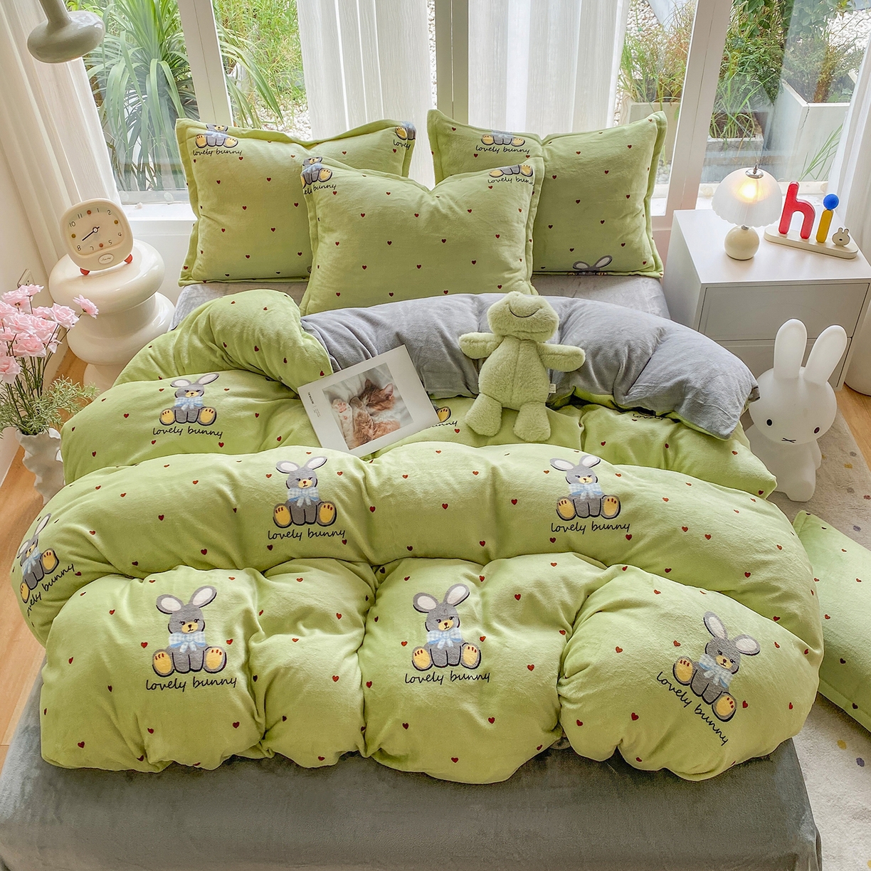 91家纺网 家纺一手货源 找家纺 梵克保罗 2025新款A类高克重牛奶绒印花四件套（包含买家秀） 安妮兔草绿