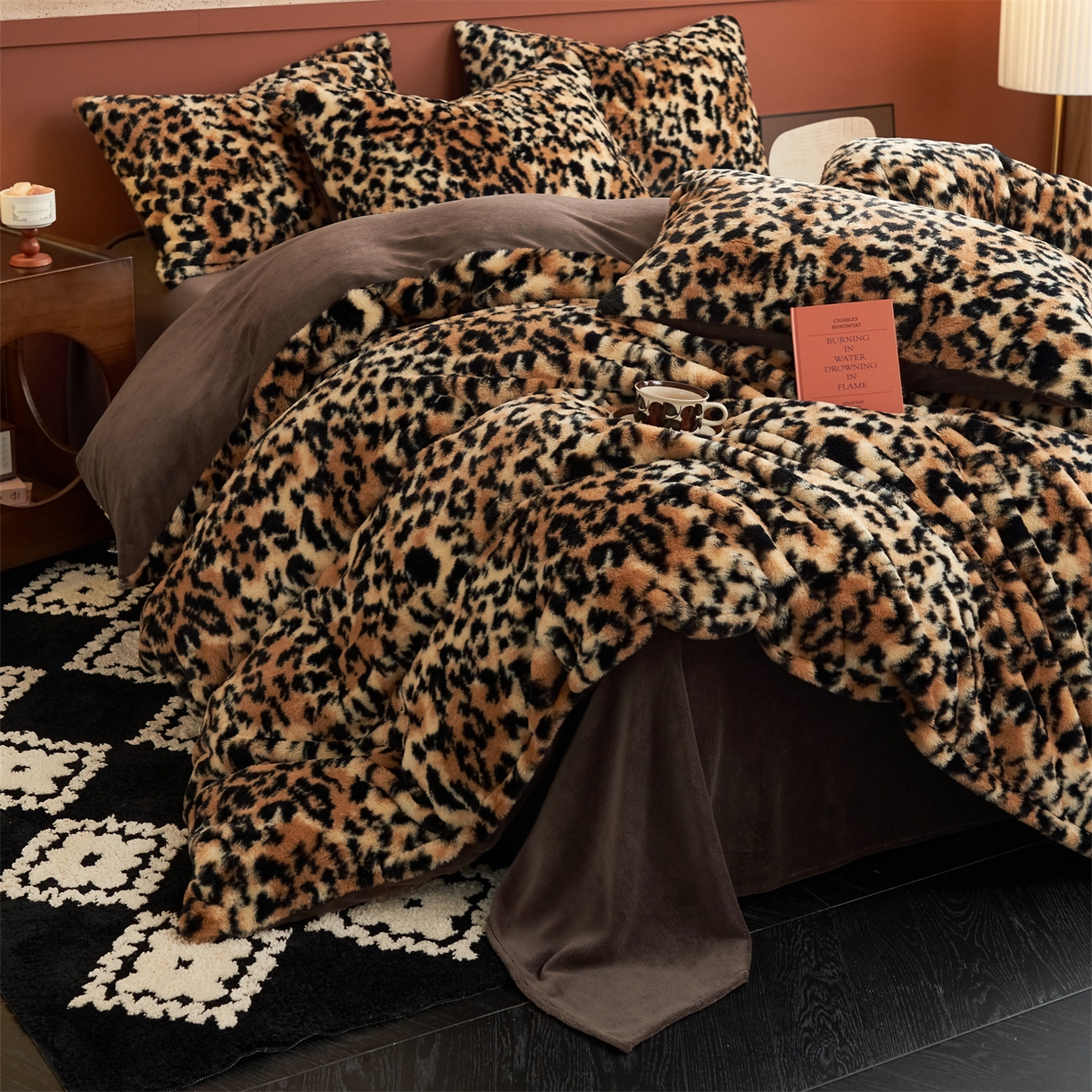 91家纺网 家纺一手货源 找家纺 金鹰 2025新款暖肤兔毛绒四件套牛奶绒四件套 豹纹