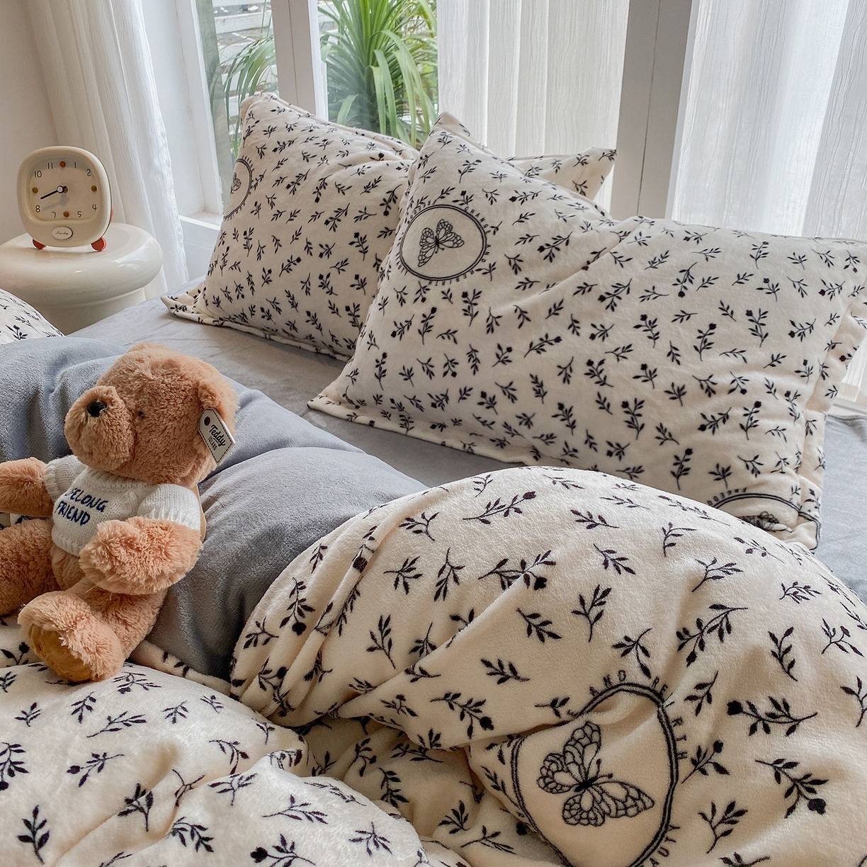 91家纺网 家纺一手货源 找家纺 梵克保罗 2025新款A类高克重牛奶绒印花四件套（包含买家秀） 复古蝶园