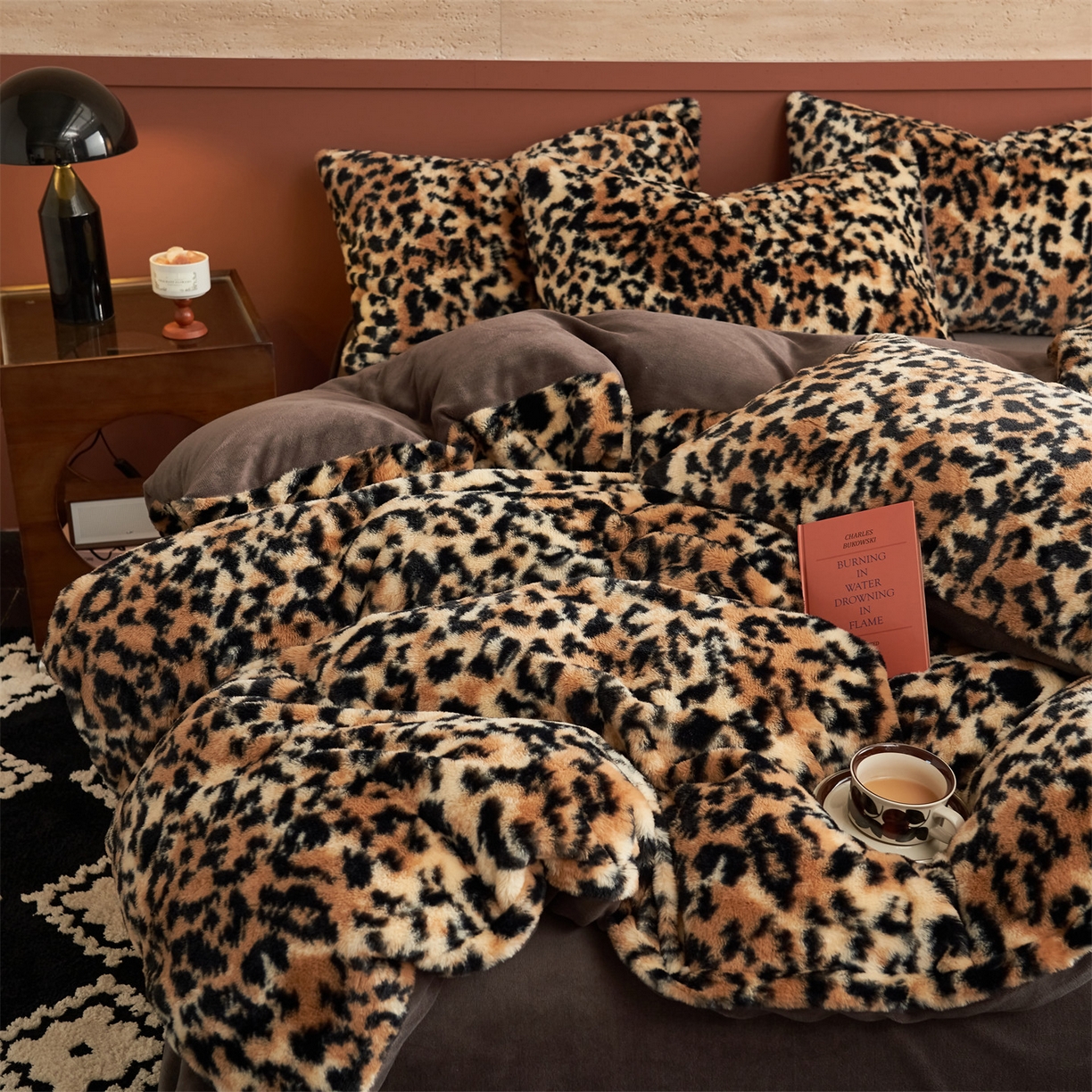 91家纺网 家纺一手货源 找家纺 金鹰 2025新款暖肤兔毛绒四件套牛奶绒四件套 豹纹