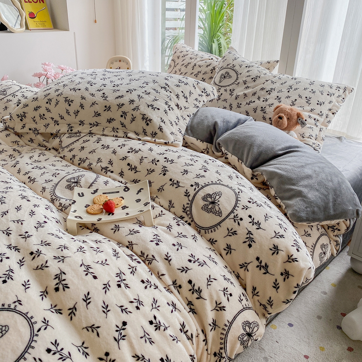 91家纺网 家纺一手货源 找家纺 梵克保罗 2025新款A类高克重牛奶绒印花四件套（包含买家秀） 复古蝶园