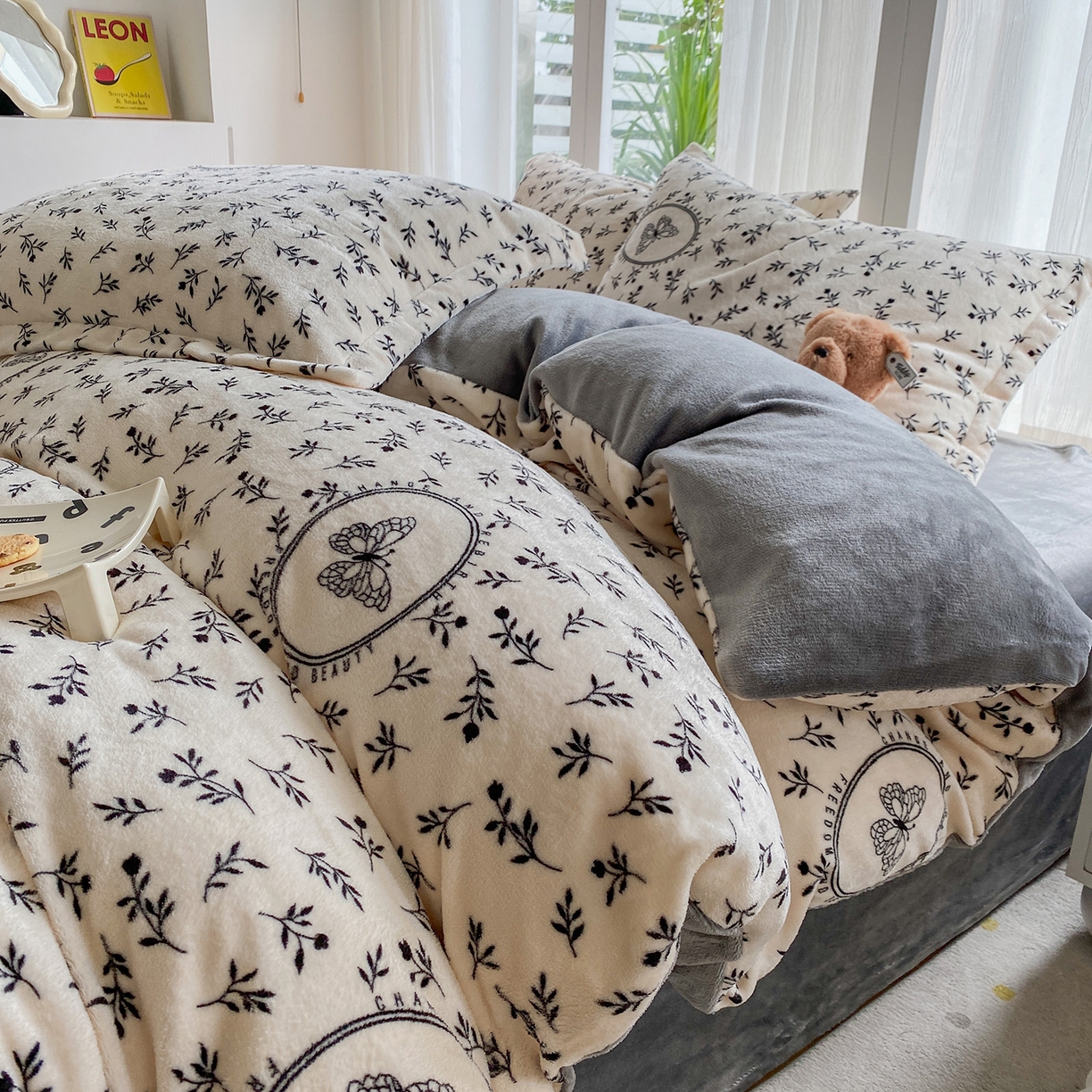 91家纺网 家纺一手货源 找家纺 梵克保罗 2025新款A类高克重牛奶绒印花四件套（包含买家秀） 复古蝶园