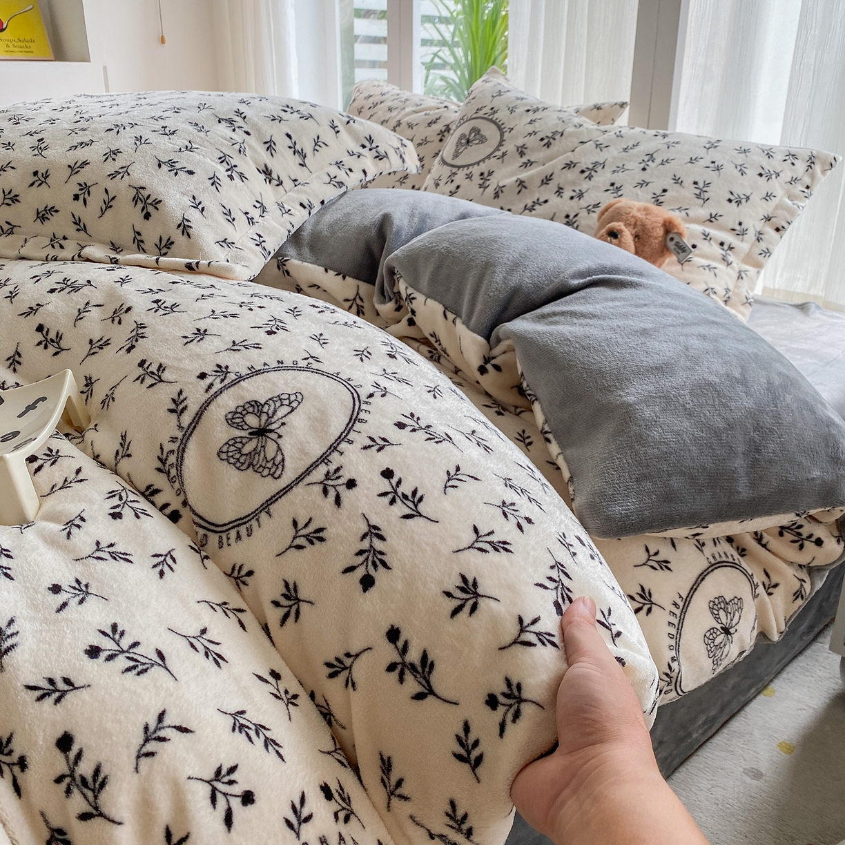 91家纺网 家纺一手货源 找家纺 梵克保罗 2025新款A类高克重牛奶绒印花四件套（包含买家秀） 复古蝶园