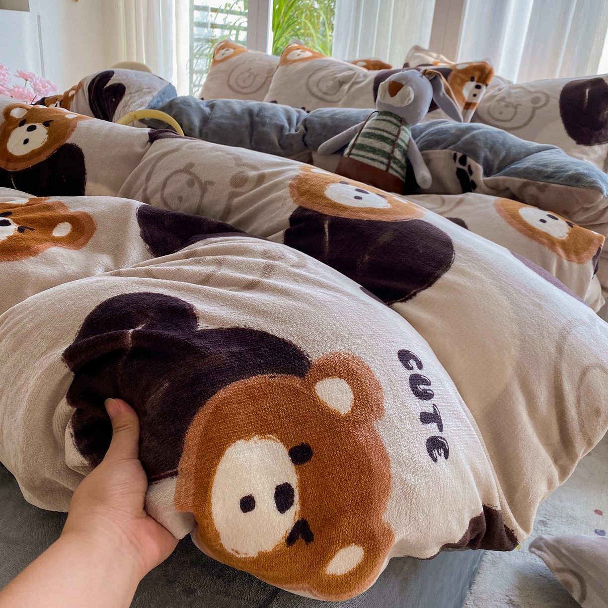 梵克保罗 2025新款A类高克重牛奶绒印花四件套（包含买家秀） 酷乐熊灰