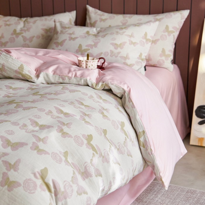 91家纺网 家纺一手货源 找家纺 （总）宜代光年 2025新款彩色色织大提花纱布四件套