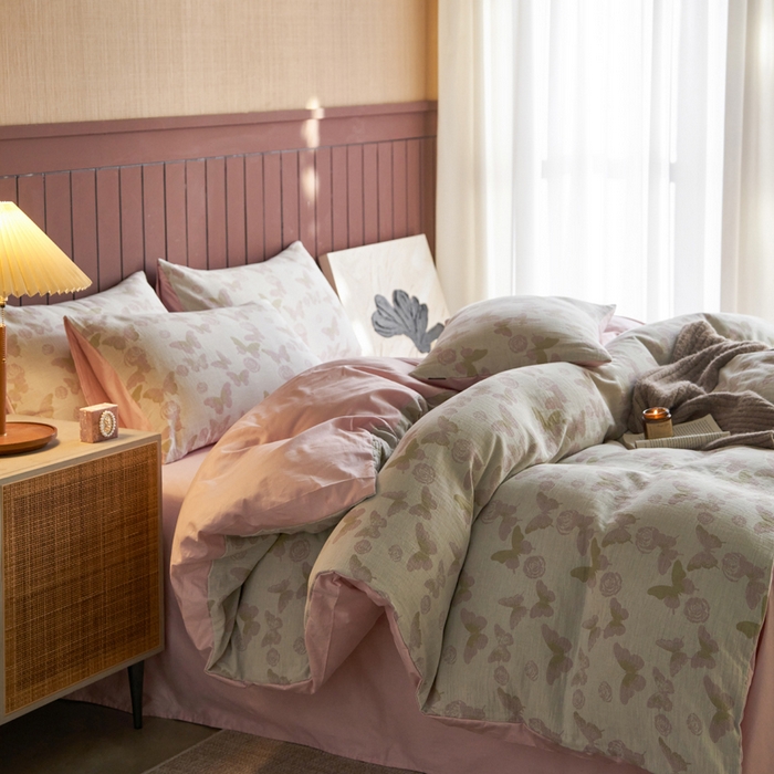 91家纺网 家纺一手货源 找家纺 （总）宜代光年 2025新款彩色色织大提花纱布四件套