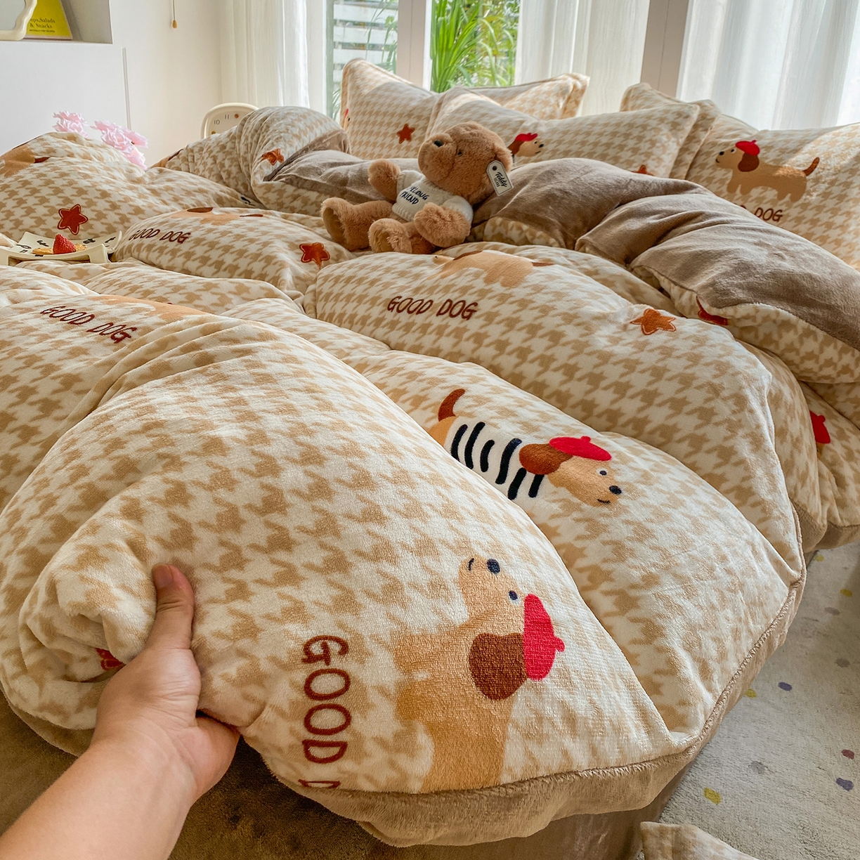 梵克保罗 2025新款A类高克重牛奶绒印花四件套（包含买家秀） 腊肠犬