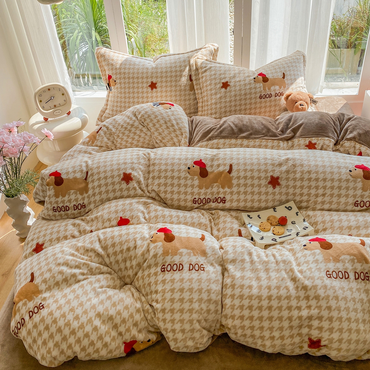 91家纺网 家纺一手货源 找家纺 梵克保罗 2025新款A类高克重牛奶绒印花四件套（包含买家秀） 腊肠犬