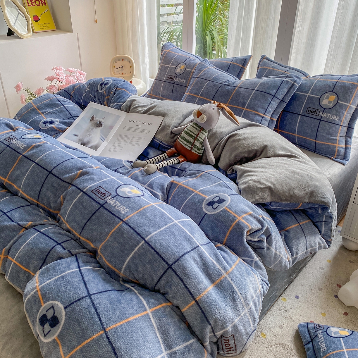 91家纺网 家纺一手货源 找家纺 梵克保罗 2025新款A类高克重牛奶绒印花四件套（包含买家秀） 蓝格蓝