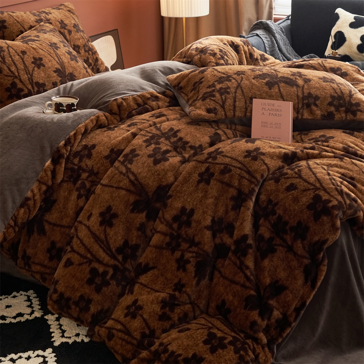 91家纺网 家纺一手货源 找家纺 金鹰 2025新款暖肤兔毛绒四件套牛奶绒四件套 繁花