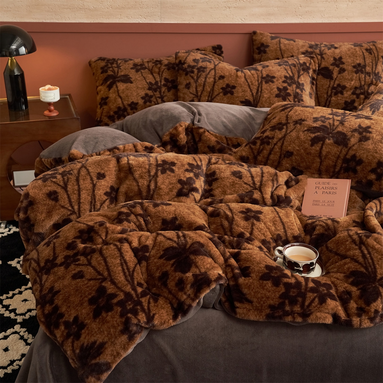 91家纺网 家纺一手货源 找家纺 金鹰 2025新款暖肤兔毛绒四件套牛奶绒四件套 繁花