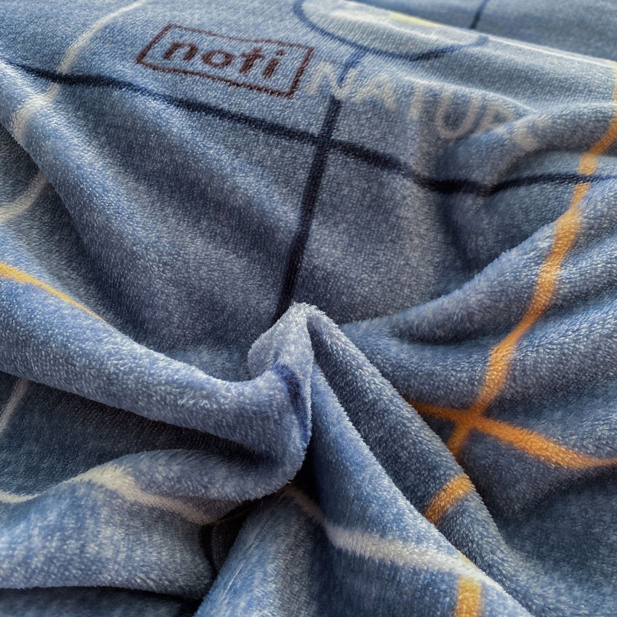 91家纺网 家纺一手货源 找家纺 梵克保罗 2025新款A类高克重牛奶绒印花四件套（包含买家秀） 蓝格蓝