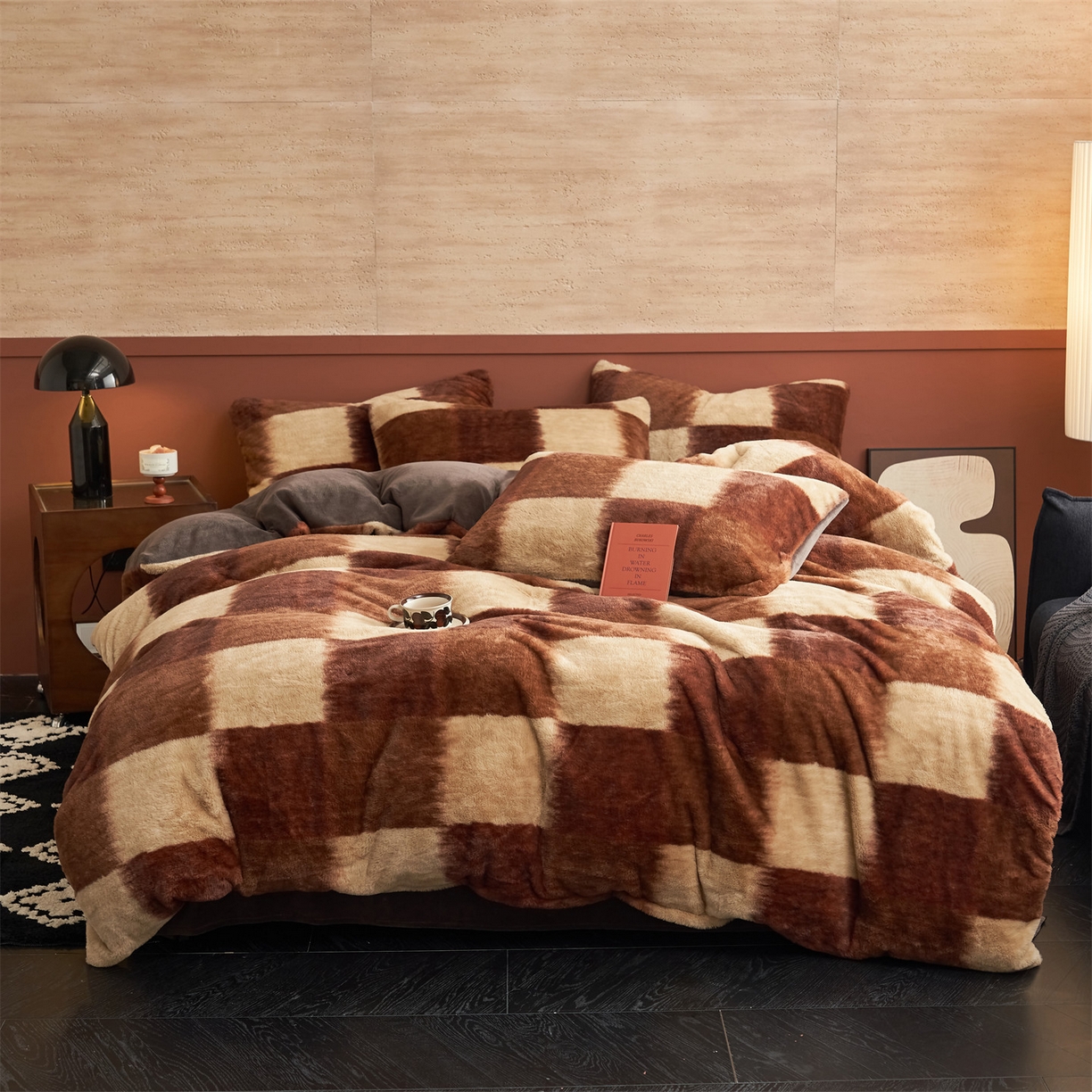 91家纺网 家纺一手货源 找家纺 金鹰 2025新款暖肤兔毛绒四件套牛奶绒四件套 格调