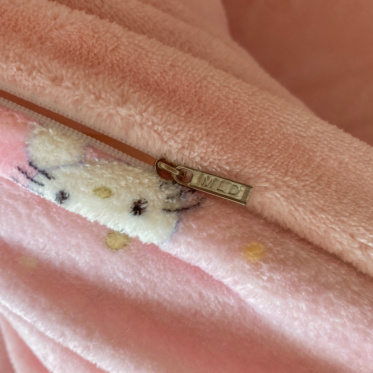 91家纺网 家纺一手货源 找家纺 梵克保罗 2025新款A类高克重牛奶绒印花四件套（包含买家秀） 萌喵