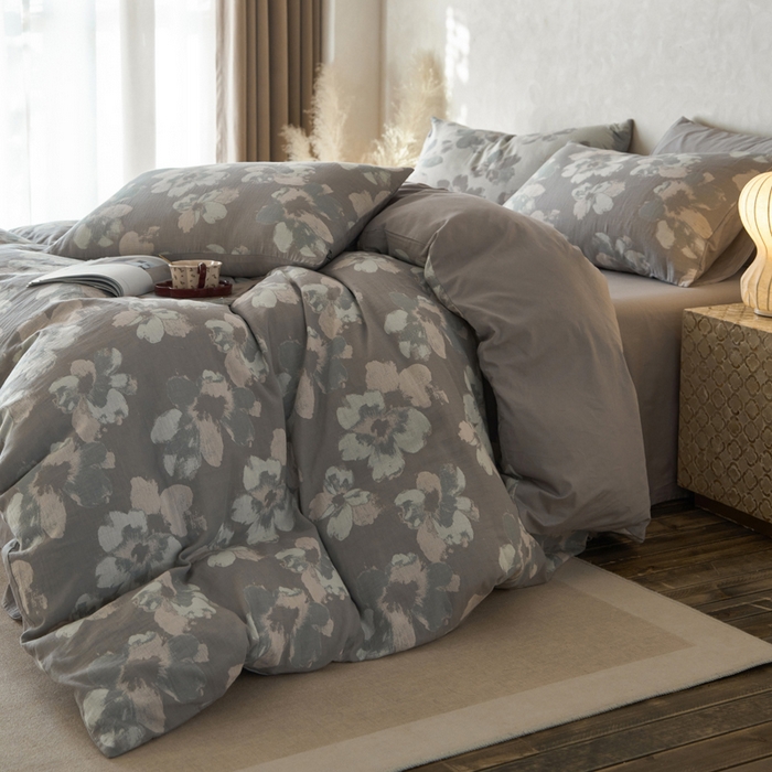 91家纺网 家纺一手货源 找家纺 宜代光年 2025新款彩色色织大提花纱布四件套 南湘-灰