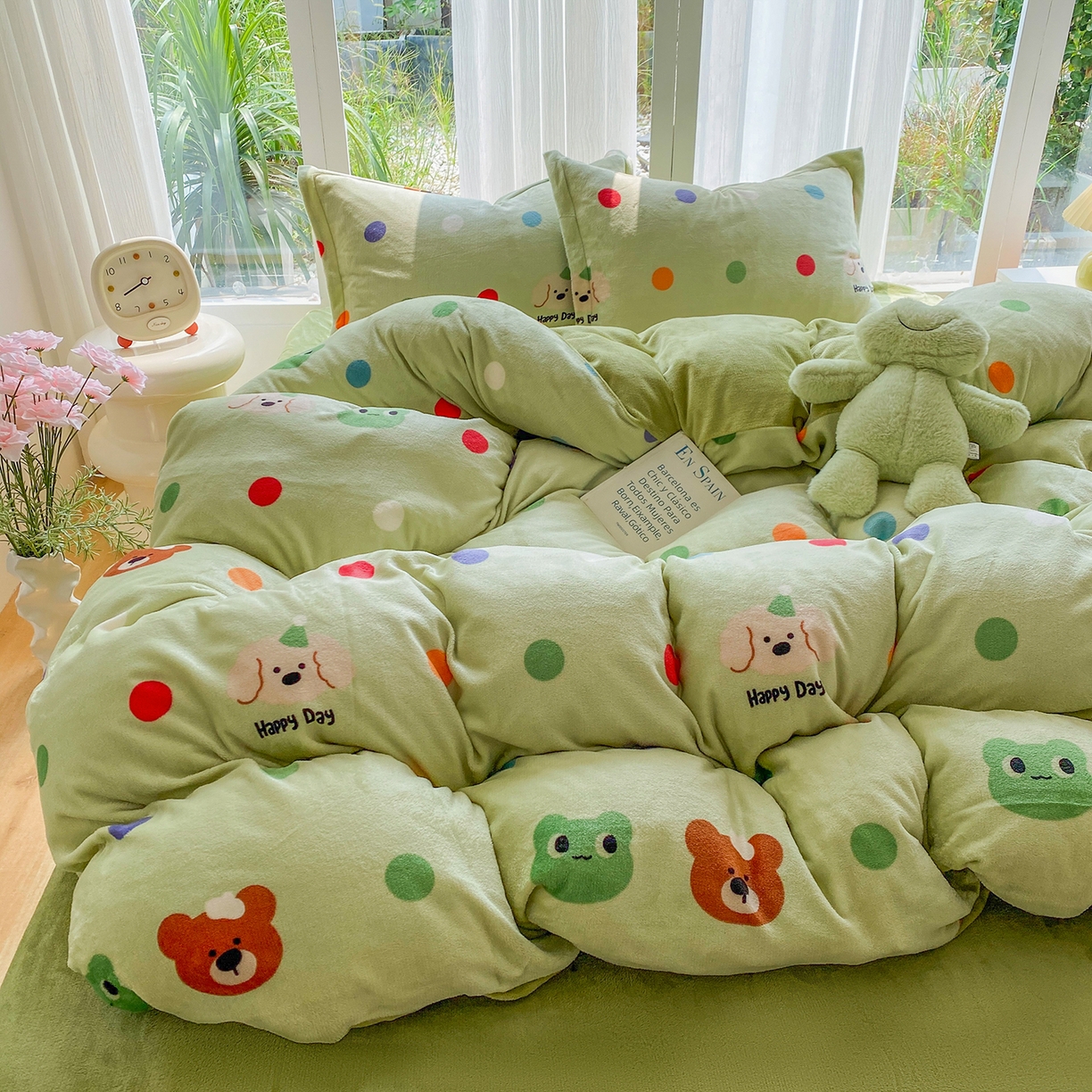 91家纺网 家纺一手货源 找家纺 梵克保罗 2025新款A类高克重牛奶绒印花四件套（包含买家秀） 童年绿