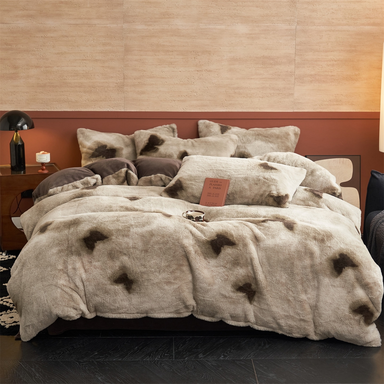 91家纺网 家纺一手货源 找家纺 金鹰 2025新款暖肤兔毛绒四件套牛奶绒四件套 蝴蝶