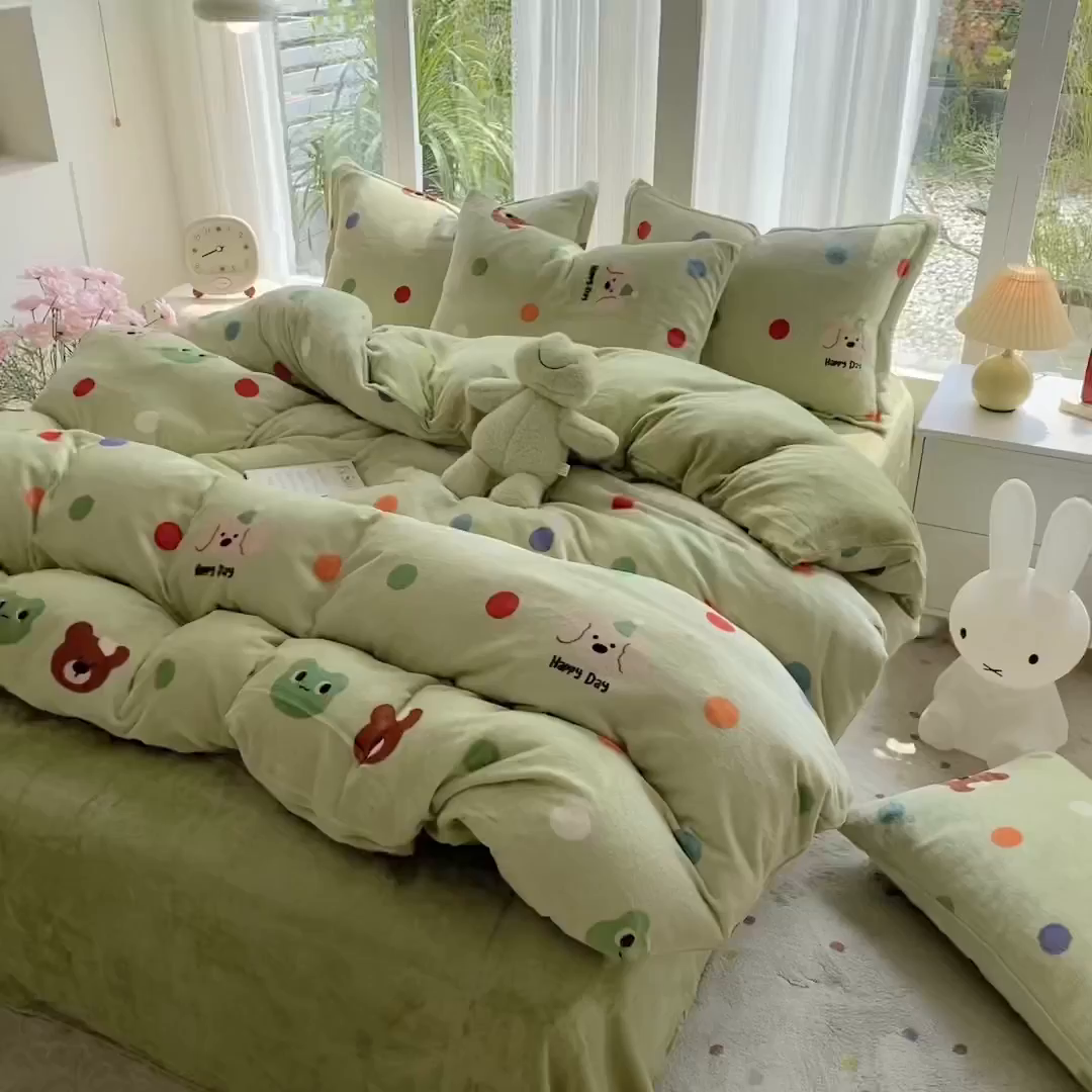 91家纺网 家纺一手货源 找家纺 梵克保罗 2025新款A类高克重牛奶绒印花四件套（包含买家秀） 童年绿