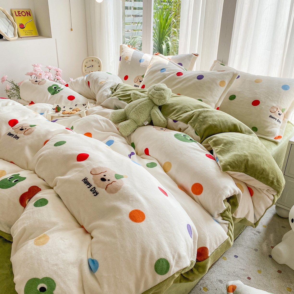 91家纺网 家纺一手货源 找家纺 梵克保罗 2025新款A类高克重牛奶绒印花四件套（包含买家秀） 童年米白