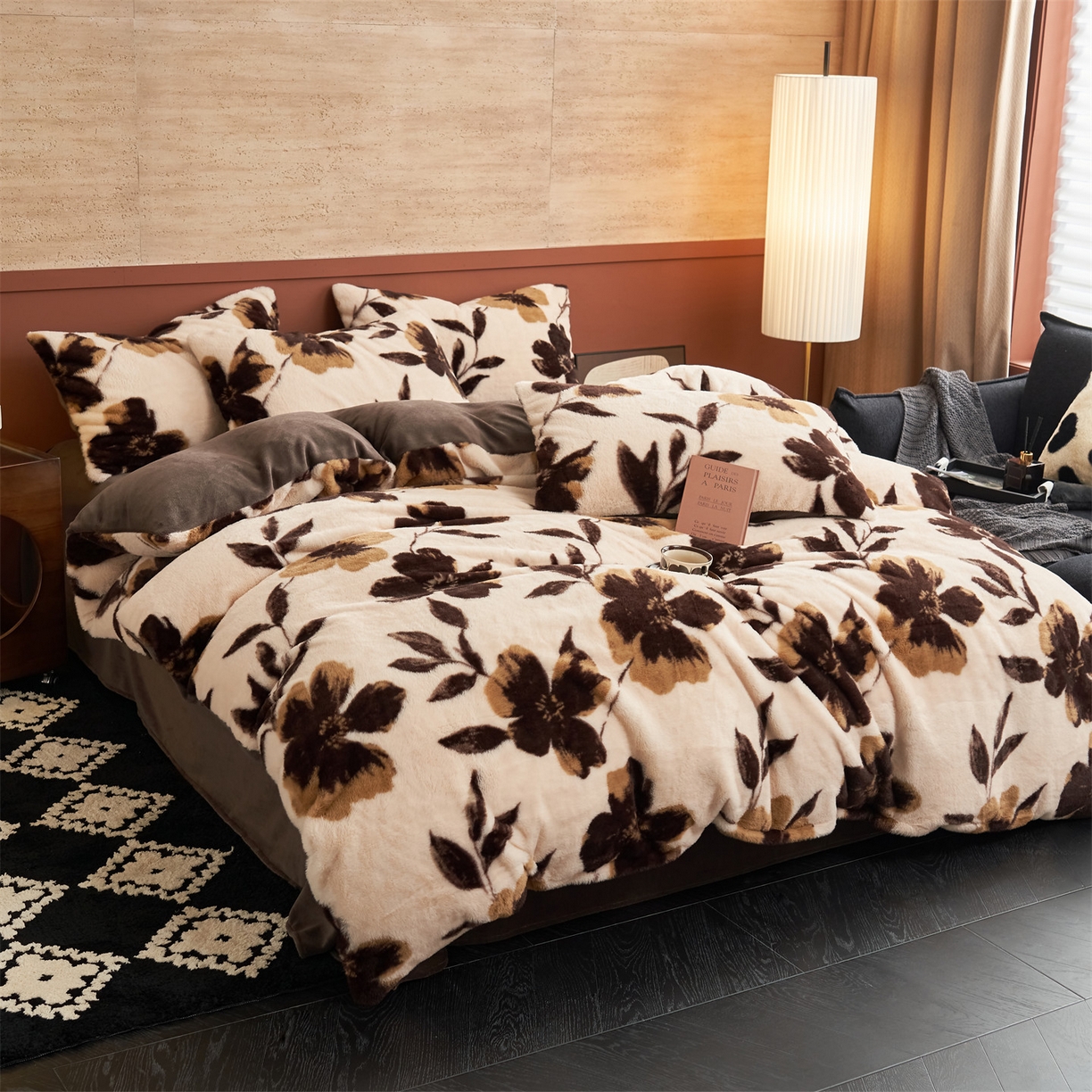 91家纺网 家纺一手货源 找家纺 金鹰 2025新款暖肤兔毛绒四件套牛奶绒四件套 花韵