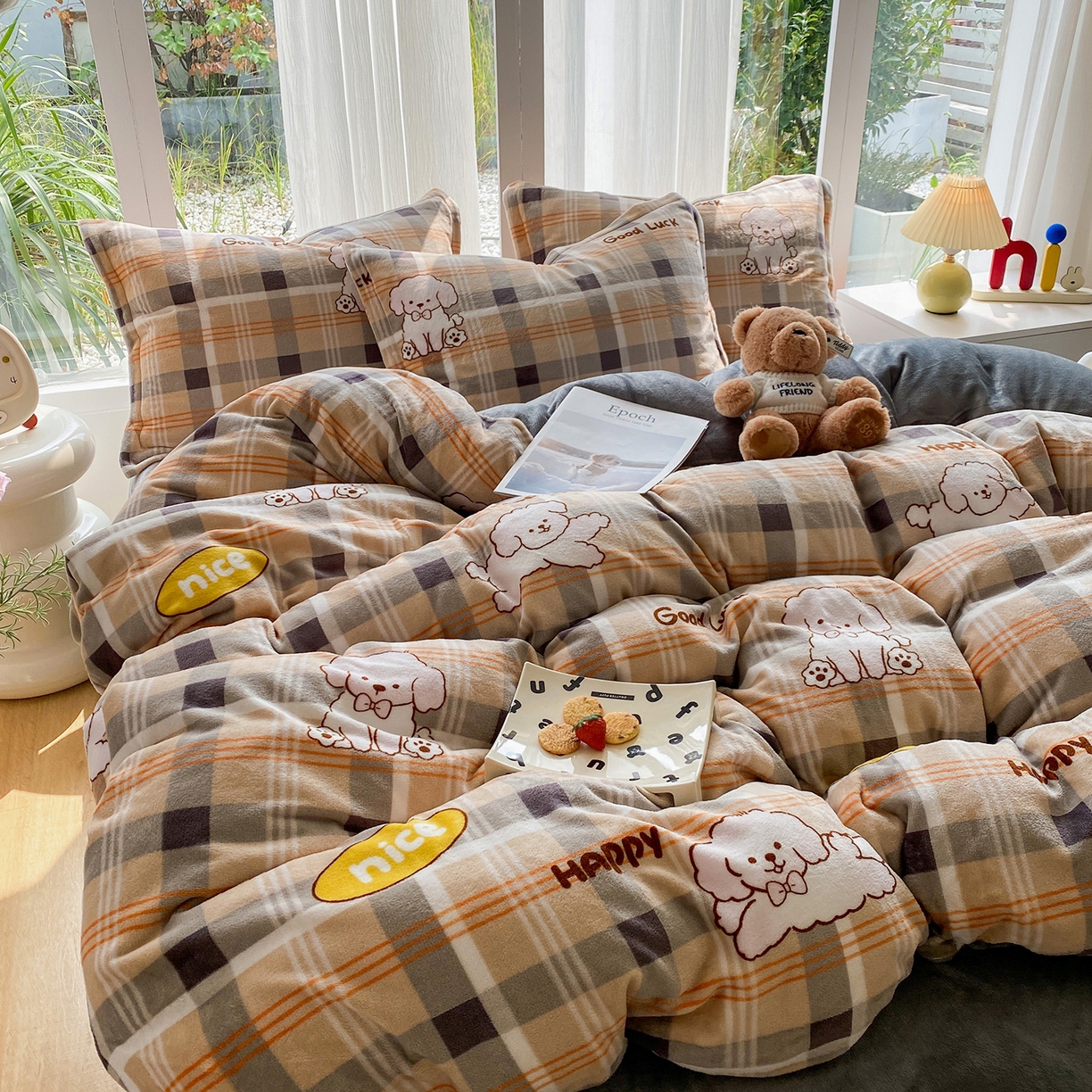 91家纺网 家纺一手货源 找家纺 梵克保罗 2025新款A类高克重牛奶绒印花四件套（包含买家秀） 顽皮狗咖