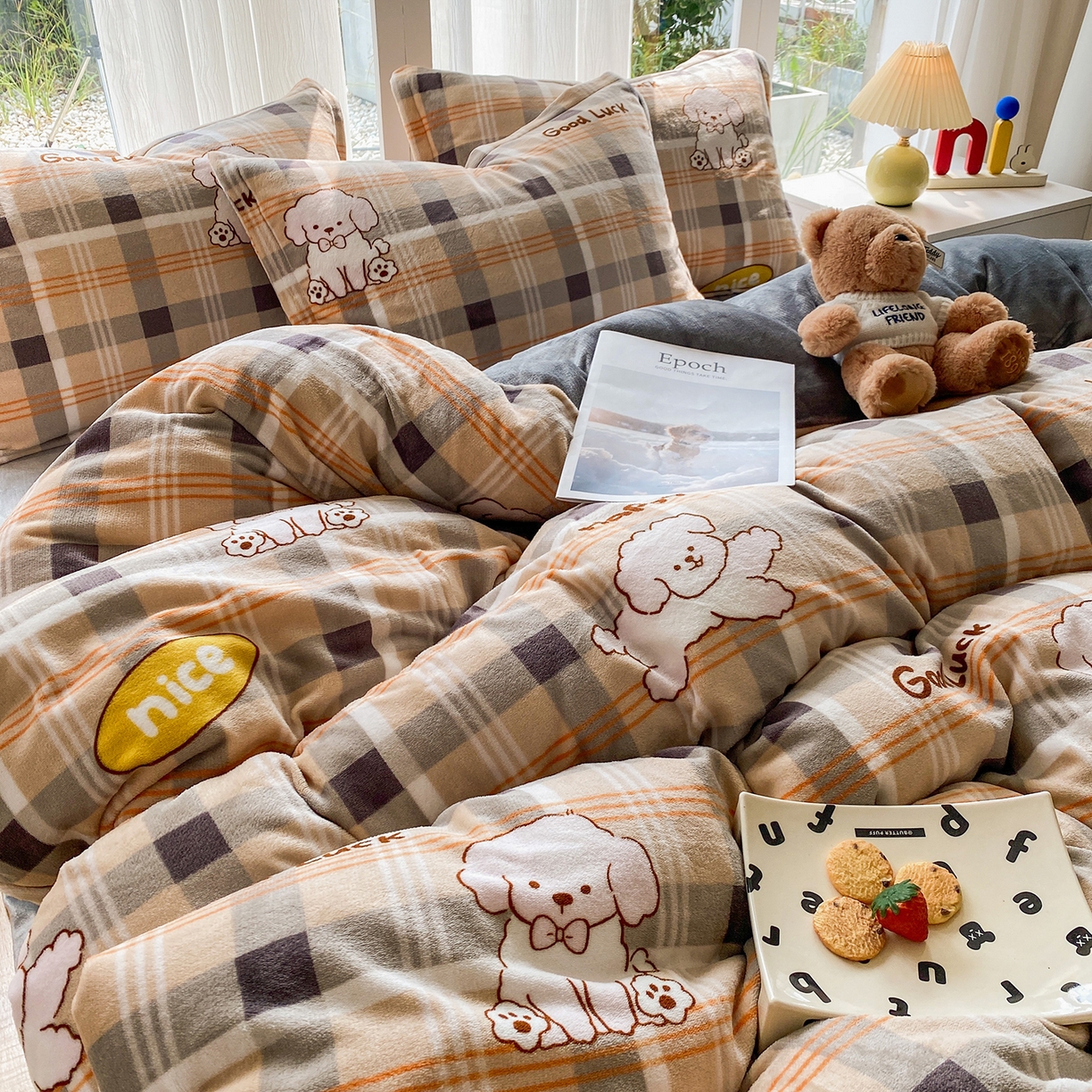 91家纺网 家纺一手货源 找家纺 梵克保罗 2025新款A类高克重牛奶绒印花四件套（包含买家秀） 顽皮狗咖