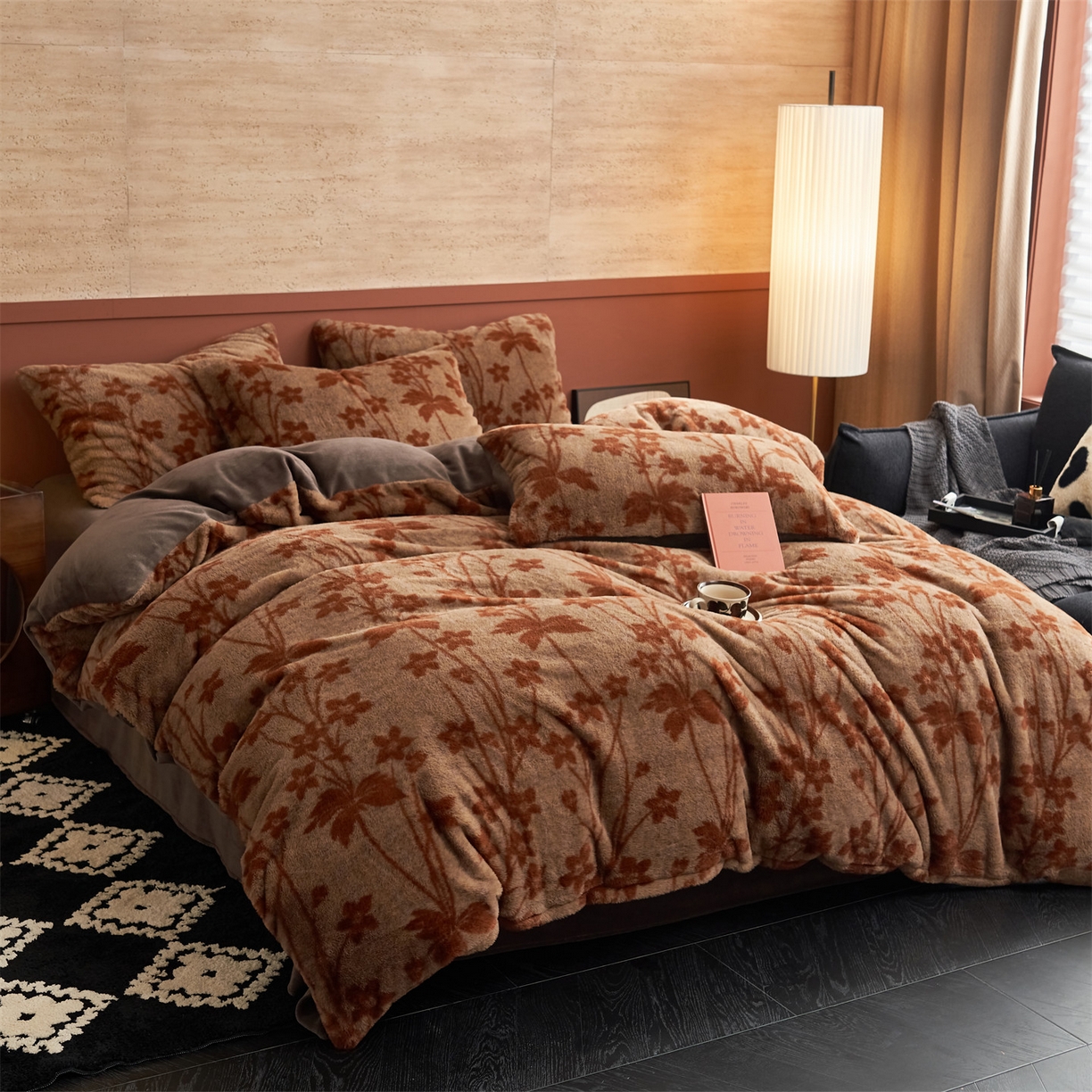 91家纺网 家纺一手货源 找家纺 金鹰 2025新款暖肤兔毛绒四件套牛奶绒四件套 秋恋