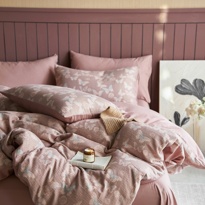 91家纺网 家纺一手货源 找家纺 宜代光年 2025新款彩色色织大提花纱布四件套 蝶舞-咖