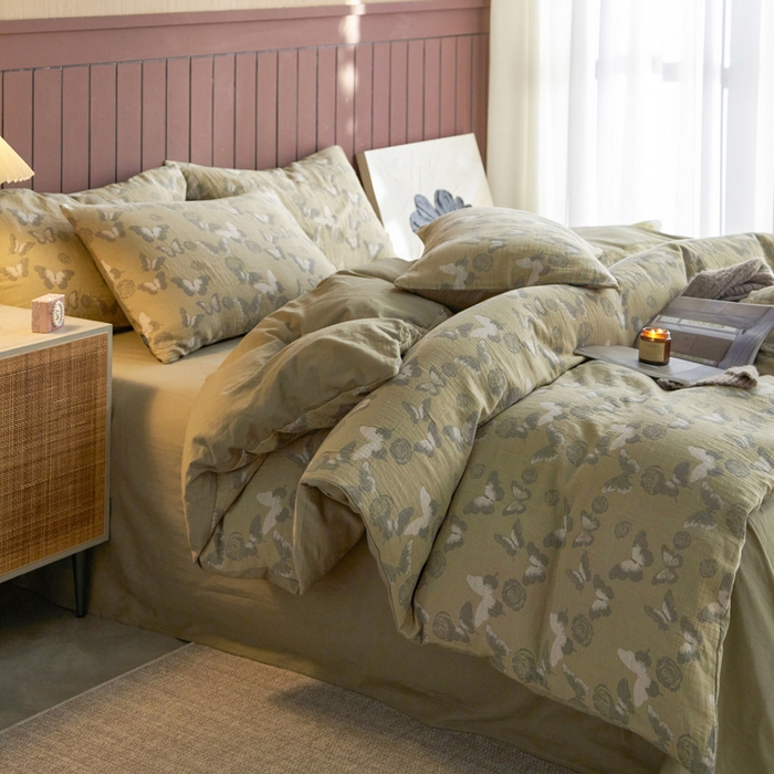 宜代光年 2025新款彩色色织大提花纱布四件套 蝶舞-绿