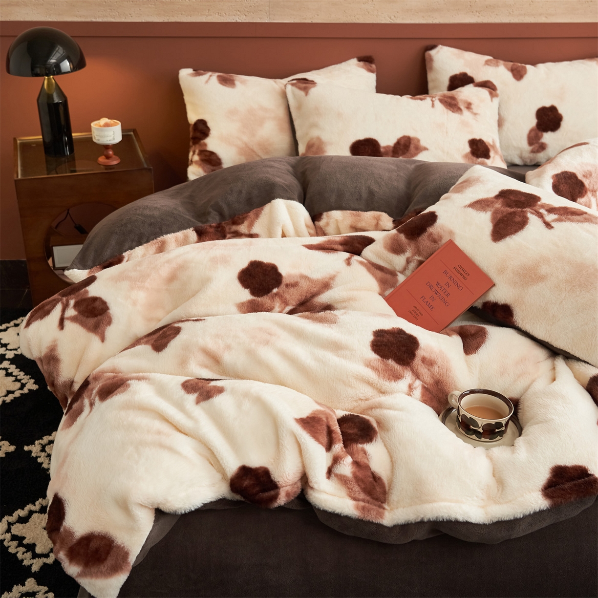 91家纺网 家纺一手货源 找家纺 金鹰 2025新款暖肤兔毛绒四件套牛奶绒四件套 悠悠花语