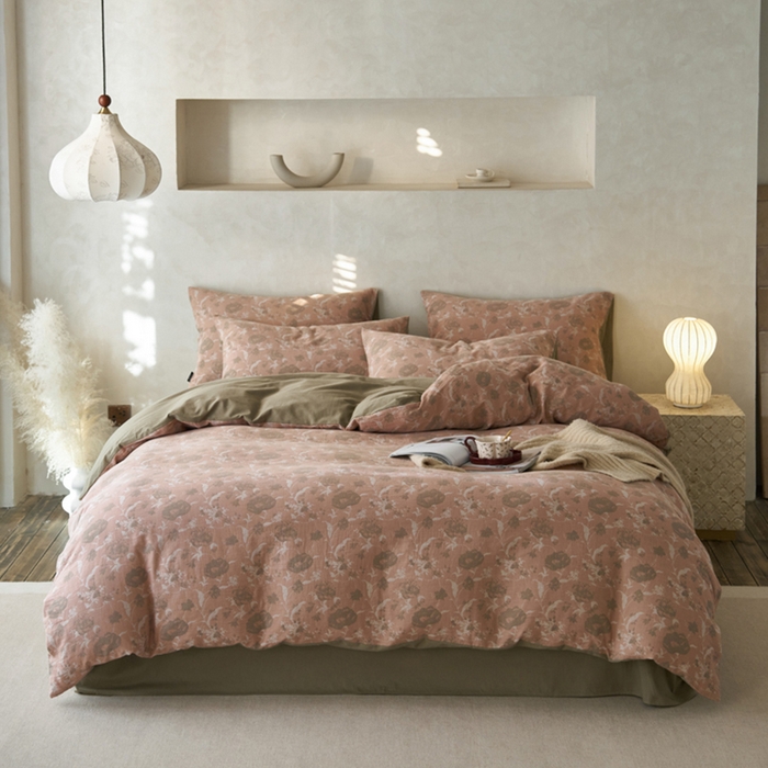 91家纺网 家纺一手货源 找家纺 宜代光年 2025新款彩色色织大提花纱布四件套 花枝棠-粉