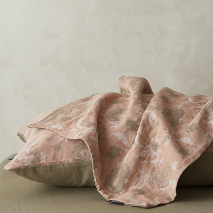 91家纺网 家纺一手货源 找家纺 宜代光年 2025新款彩色色织大提花纱布四件套 花枝棠-粉